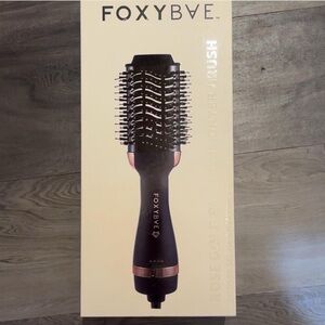 FoxyBae Black and Rose Gold Hair Brush